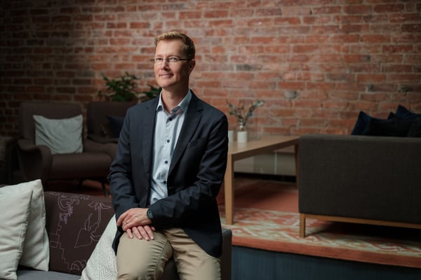 Tenant & Partner välkomnar FM konsulten och arbetsplatsstrategen Fredrik Justesen